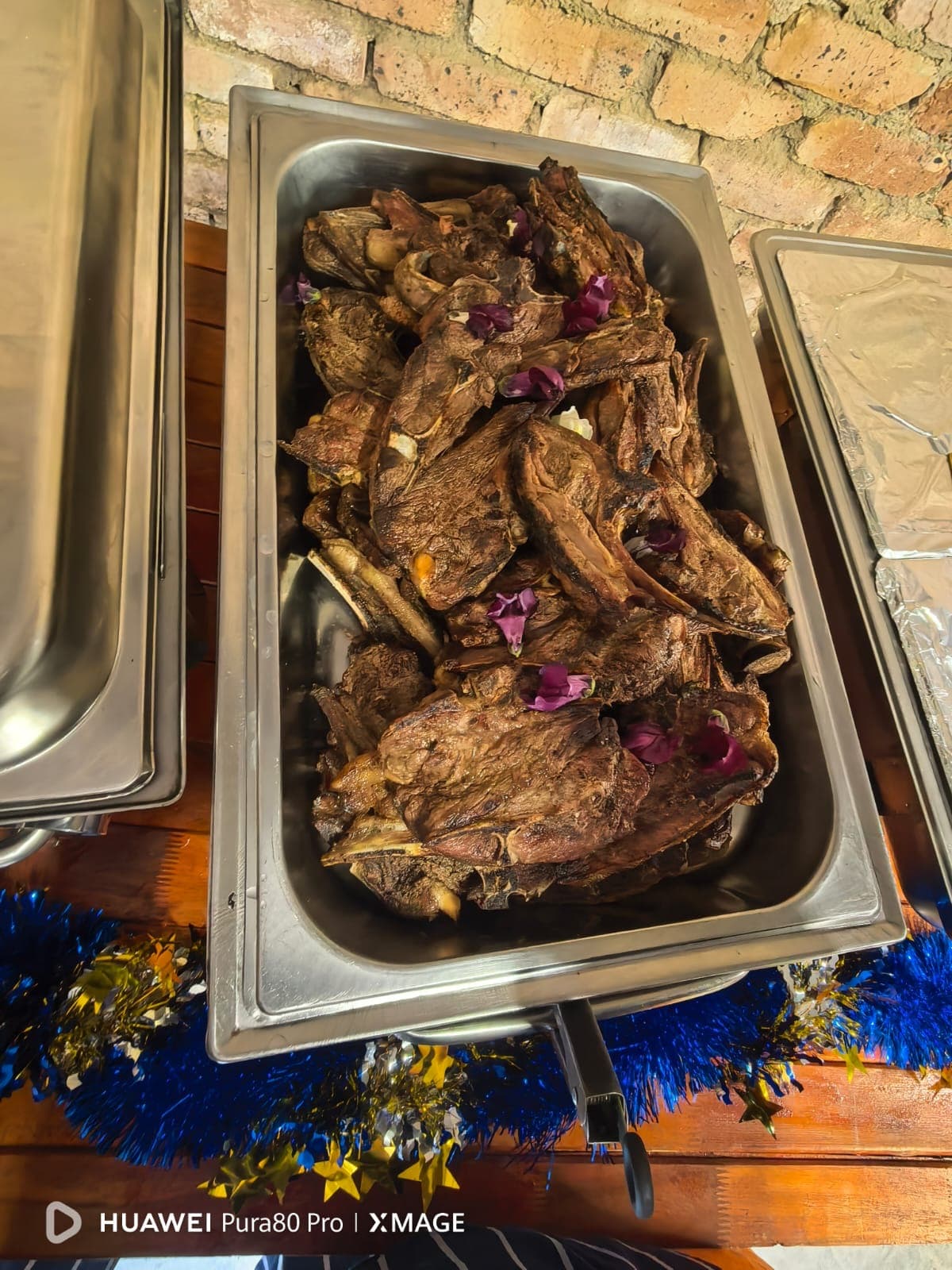 Braai lamb chops in the chafing dish